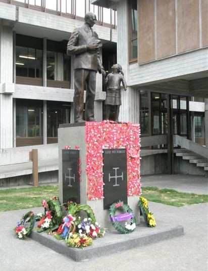 199 Garden of Remembrance Upper Hutt The Memorial Monument with the Now Grand Dad statue