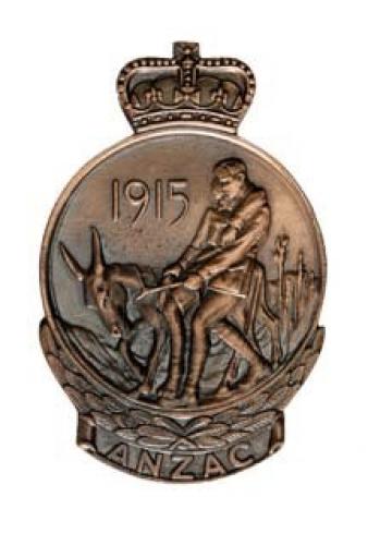 011 Nigel St Hastings ANZAC Commemorative Medallion