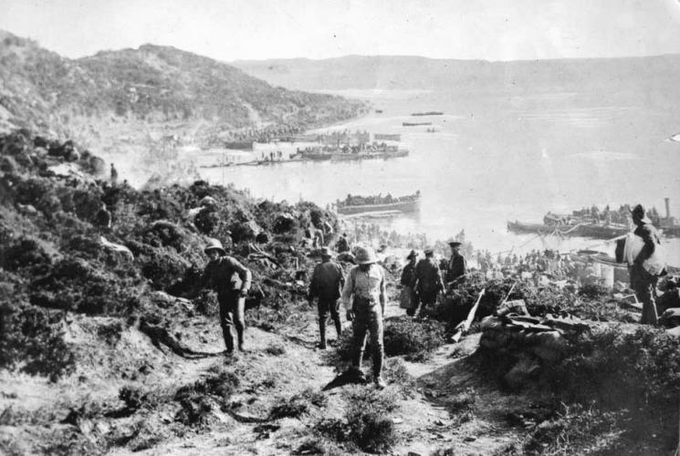 024 Gallipoli Rd Napier New Zealand and Australian soldiers above Anzac Cove 1915