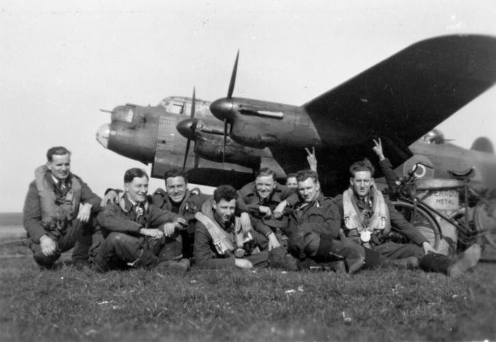 086 Lancaster Street Invercargill The crew of 75 NZ Squadron Lancaster AA C