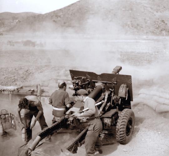 207 Weir Grove Silverstream Upper Hutt NZ gunners in action in Korea April 1952