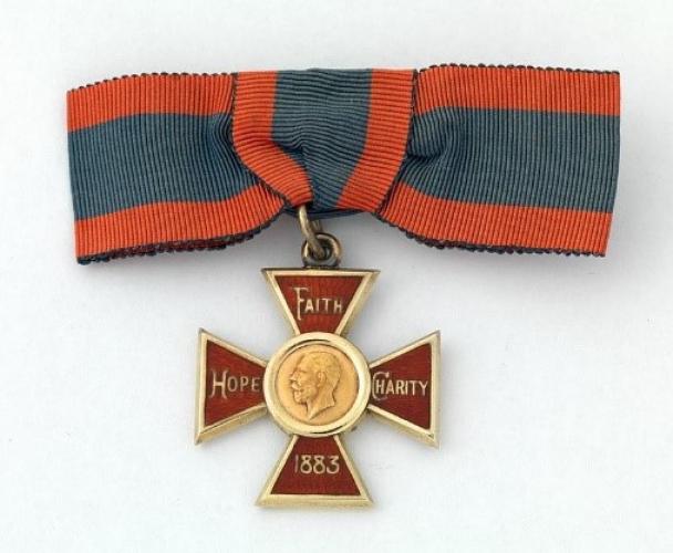262 Jervios Rd LMC Palm Nth Royal Red Cross Medal