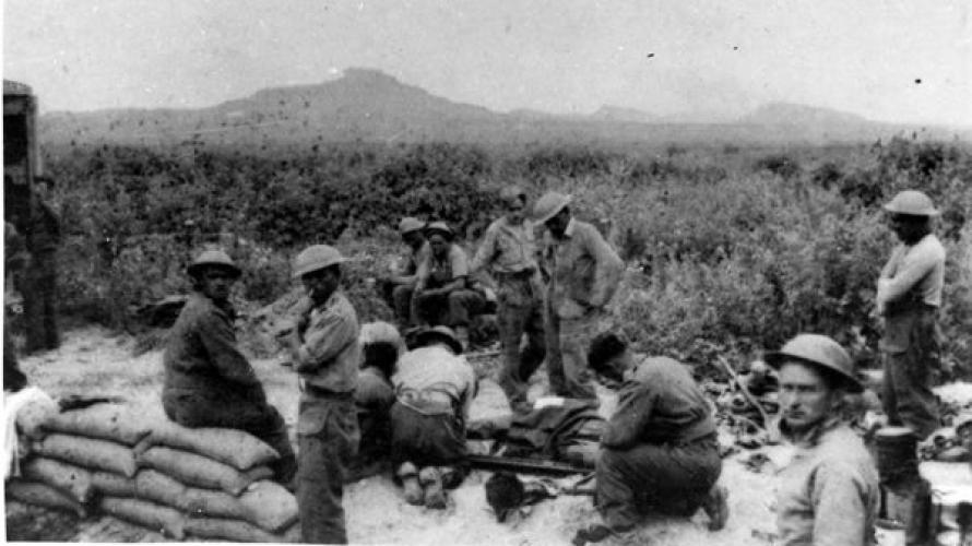 279 Takrouna Gr LMC Palm Nth Tending wounded near Takrouna 28th Maori Battalion
