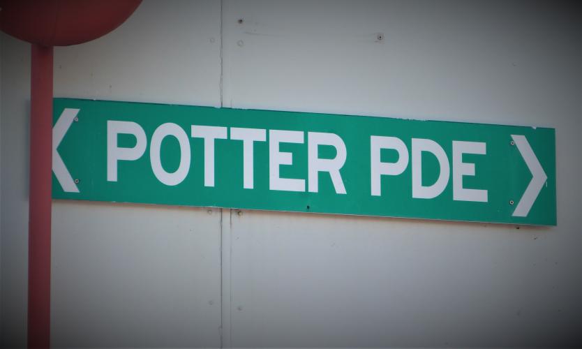 292 Potter Pde TMC Upper Hutt building sign 2018