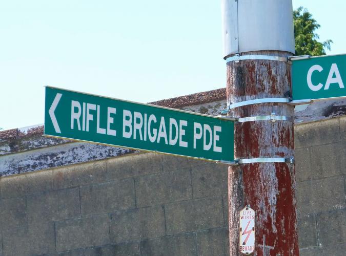 295 Rifle Bde Pde TMC Upper Hutt street sign 2019